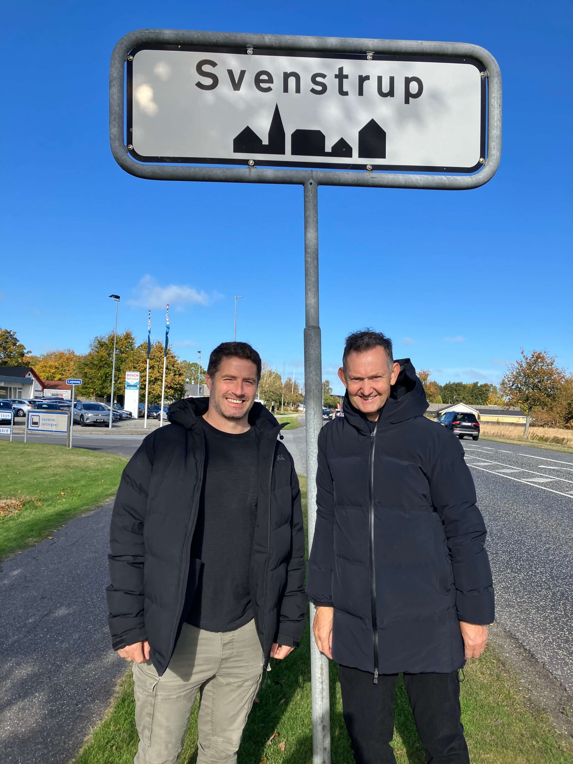 Jesper Rejnholdt Karoliussen, formand for Svenstrup Samråd, og Heine Hansen, præst og byrådkandidat for Venstre